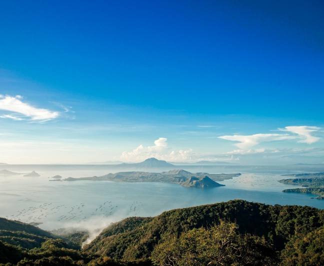 TAGAYTAY & MANILA CITY TOUR WITH LUNCH